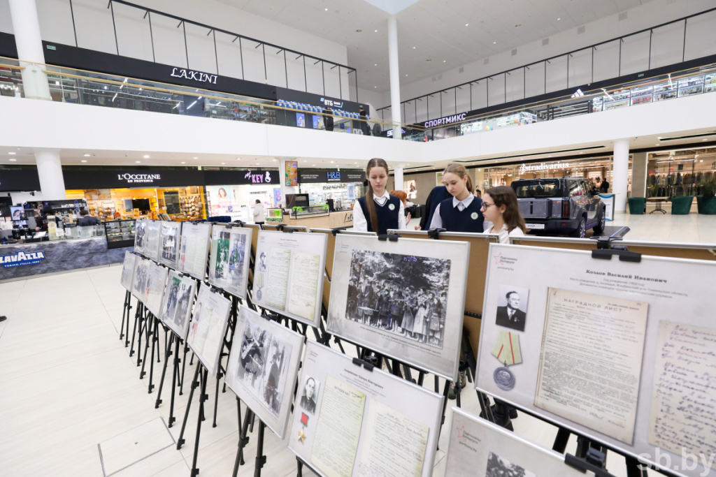 e52ef7d03e5dcf6e6c7c5c2654203312.jpg e52ef7d03e5dcf6e6c7c5c2654203312.jpg