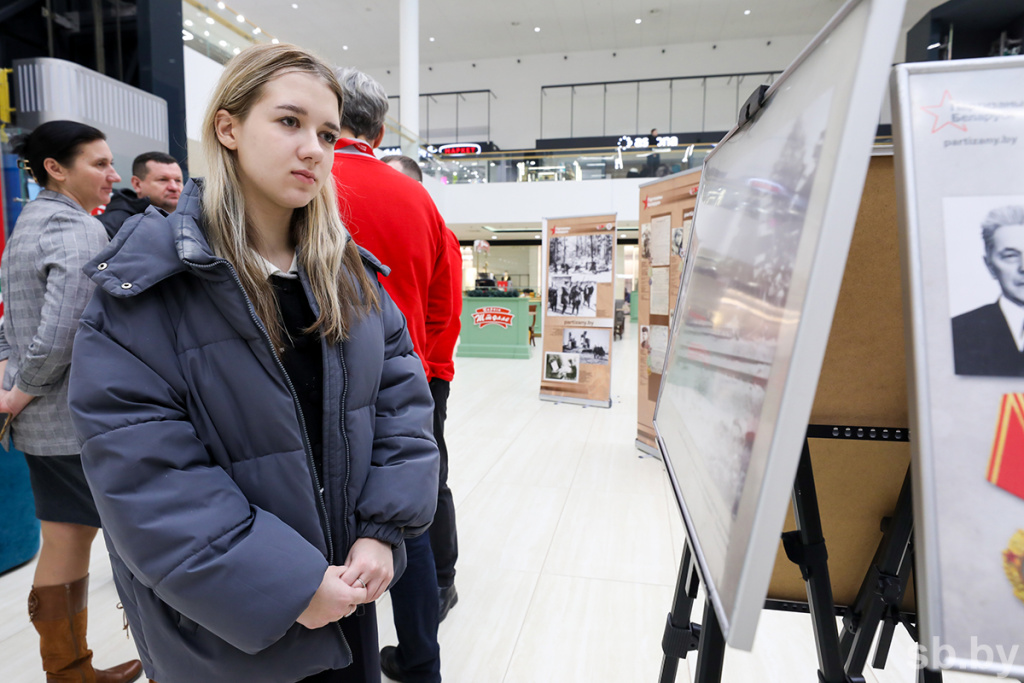 f4e8ab41102bf6ada7d1adc9bd04299a.jpg f4e8ab41102bf6ada7d1adc9bd04299a.jpg