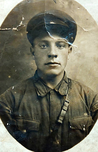 На фото: Лукьянов Иван Семенович