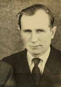 На фото: Барановский Иван Павлович