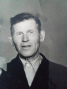 На фото: Романов Степан Егорович